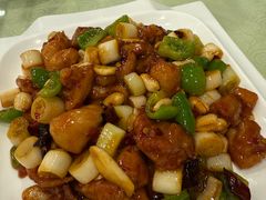 宫爆鸡丁-东四民芳餐厅(世茂工三店)