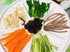 鸡丝凉米线-云海肴汽锅鸡·云南小炒(曲江大悦城店)