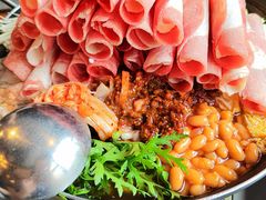 部队锅-MI WU FACTORY米屋美食工厂餐厅(绿地店)
