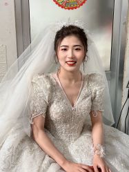 -莫小姐婚纱