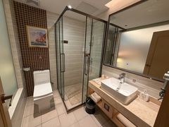 -维也纳酒店(罗湖口岸国贸东门店)