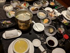 -半岛翡丽海鲜自助餐厅(观风亭店)