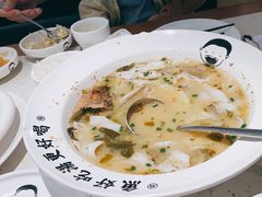 -江渔儿酸菜鱼(奥园广场金发购物中心店)