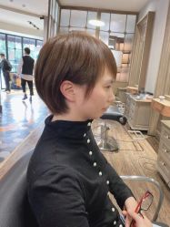 -苑苑发型设计