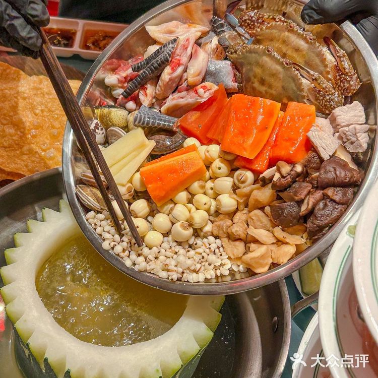 一周刷几次‼️黄龙洞地铁口的露营鸡煲原地封神