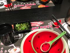 餐具摆设-8锅臭臭锅·正宗台湾小火锅(中心五路店)