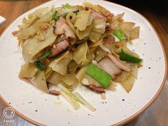 -小凤庭·地道湖北菜武昌鱼·藕汤(38年黄鹤楼店)