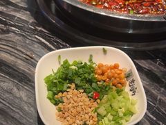 -老船舫·现做活鲜鱼馆(东郊记忆店)