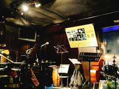 -东岸Cafe 爵士俱乐部