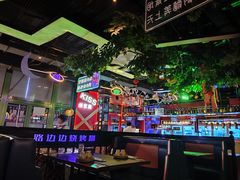 -路边边地标烧烤·川菜·小龙虾·音乐酒馆(良乡长虹店)