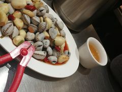 -胡须佬鸡煲四季火锅店(石厦西村直营店)