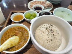 -蟹上黄·蟹黄面·江南糖水(人民广场店)