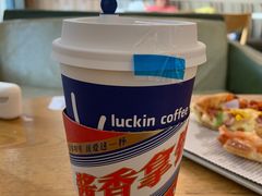-瑞幸咖啡(东方广场中庭店)