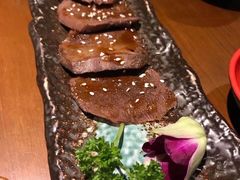 厚切牛舌-魔丼屋(日月光店)
