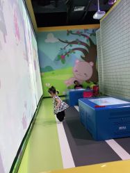 -菲菲羊乐园(临平银泰城店)