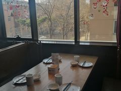 靠窗位-马仕玖煲·融合菜·酥不腻烤鸭(人大店)