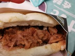 腊汁肉夹馍-魏家凉皮(协和店)