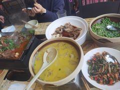 -琥珀老六龙虾(四里河店)