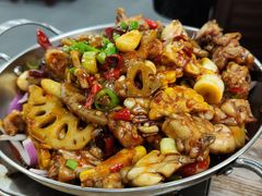 牛蛙爱上虾-小民大排档(光谷店)