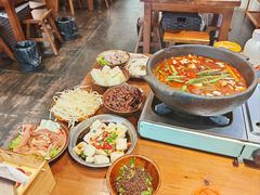 -黔有有贵州酸汤夺夺粉火锅(五味十字店)