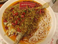 -堂瓦里·33年传统赣菜(第一街区店)