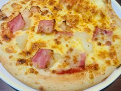 培根鸡肉双拼披萨-萨莉亚意式餐厅(杭州滨江天街店)