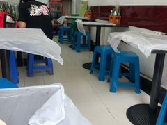 大堂-尹记餐馆(花园店)