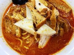 -亚王咖喱鸡米粉面