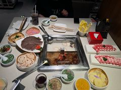 -海底捞火锅鲜切牛肉主题店(长寿路店)