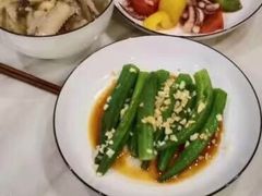 -臻爱住家月嫂育儿嫂(万达店)