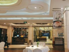 -顺峰海鲜酒楼(省府店)