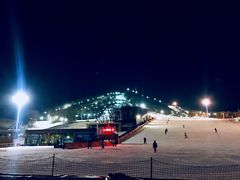 -庙香山滑雪场
