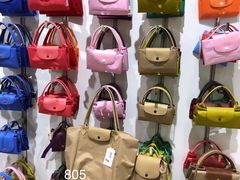 -Longchamp(佛罗伦萨小镇奥特莱斯店)