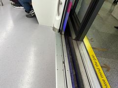 -自然博物馆(地铁站)