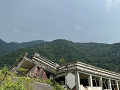 -四川汶川特大地震漩口中学遗址