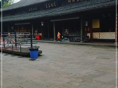 -峨眉山报国寺