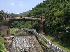 -梅岭月亮湾山体公园