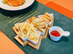 薯类拼盘-怪兽炸鸡.轻沙拉(锦州店)