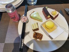 -大中华希尔顿酒店-念自助餐·嗨啤·小龙虾