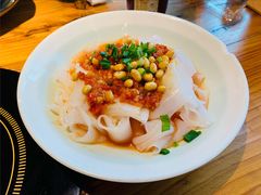 西红柿酱米皮-野山舂·贵州现舂酸汤牛肉(鸿通城店)