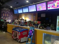 -大地影院(上海南汇店)