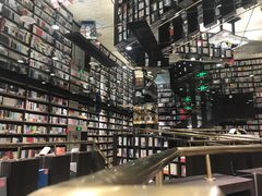 -钟书阁(群光广场店)