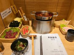 -独食火锅·半米屋台(直营总店)