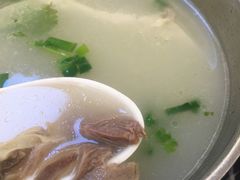 -清真·玛丽亚新疆菜主题餐厅(浙江中路店)