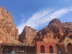 -天山神秘大峡谷