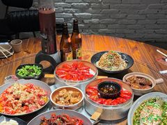 -巴厘龙虾·榜首油焖大虾(音乐学院·沿江酒馆店)