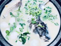 -香山湖家家宴(中山陵店)
