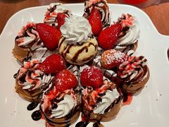 草莓松饼-StayReal Cafe(长宁来福士广场东八区店)