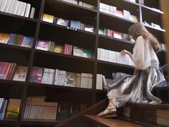 -钟书阁(松江泰晤士小镇店)