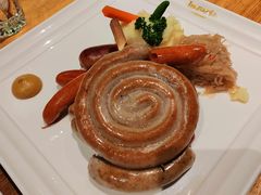 -LENBACH兰巴赫西餐啤酒坊(大连东港店)